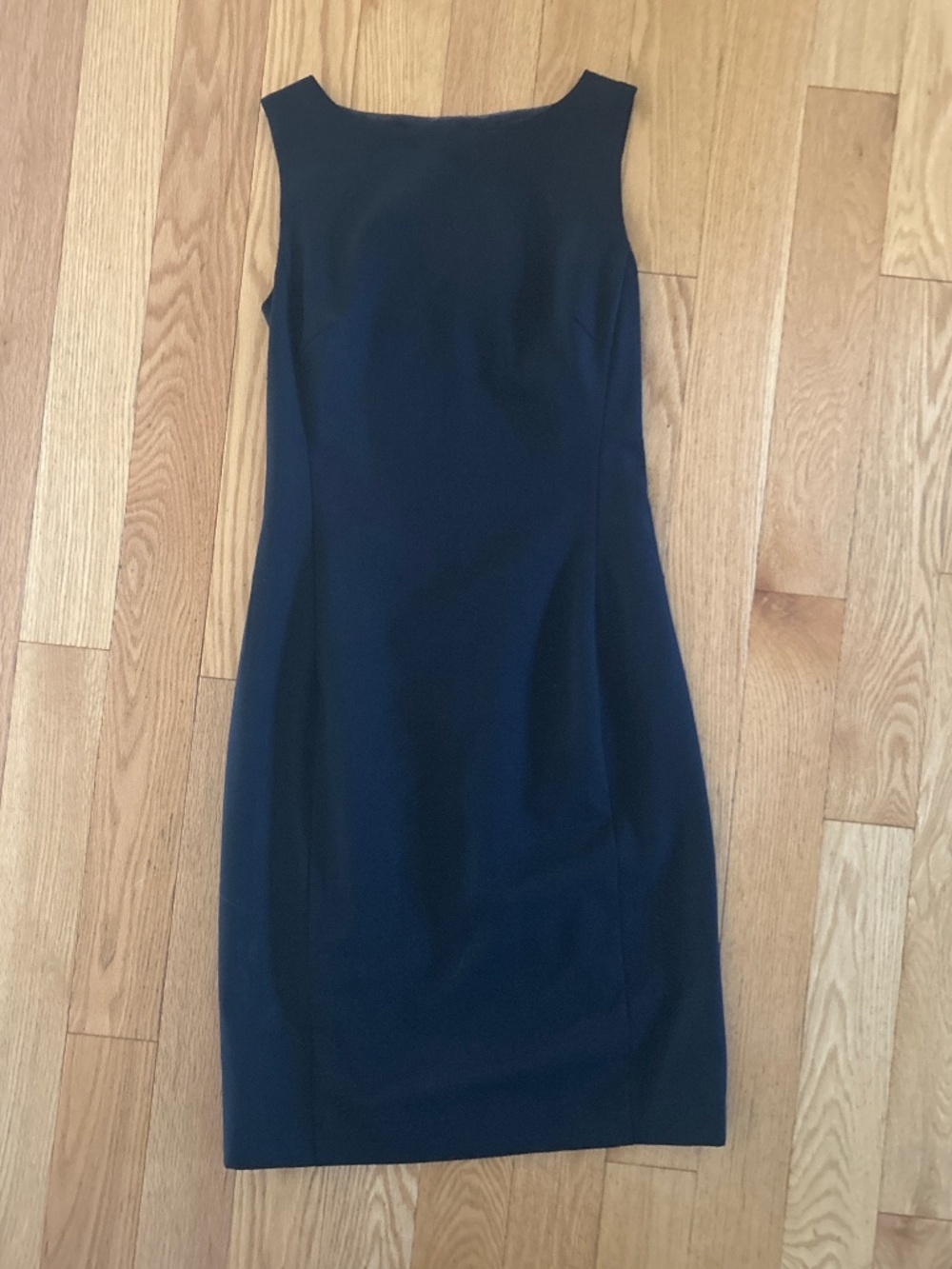 🩷 gorgeous Audrey Hepburn style navy wool sheath dress🩷